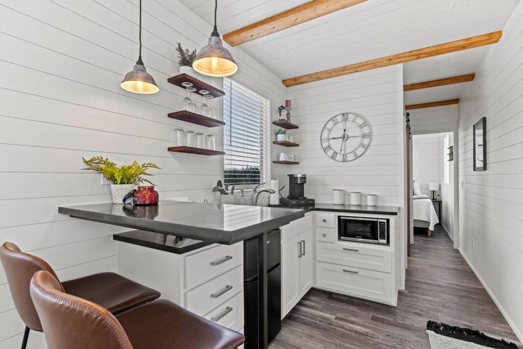 New! The Texas Longhorn-Luxury Container Home 프레드릭스버그 외부 사진