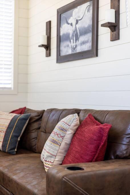 New! The Texas Longhorn-Luxury Container Home 프레드릭스버그 외부 사진